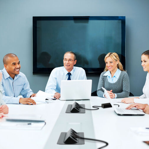 20446BK • Rejtett elosztó - 4-es - Felnyíló kivitel - fekete